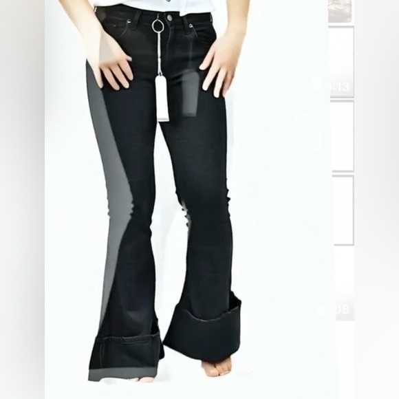 Takutea Denim - ❣️ NWT Italia TAKUTEA Taringa jeans Black with cuffs / trendy